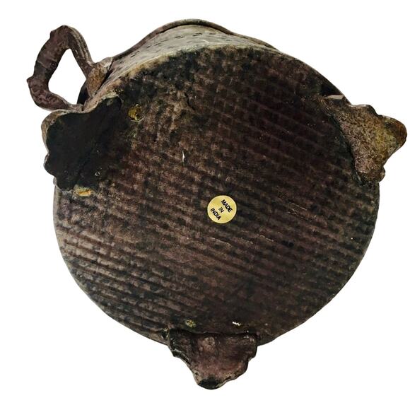 Small Vintage Metal Pot Planter - Picture 5 of 5